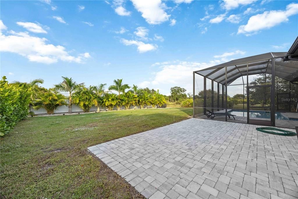 For Sale: $699,900 (3 beds, 3 baths, 2405 Square Feet)