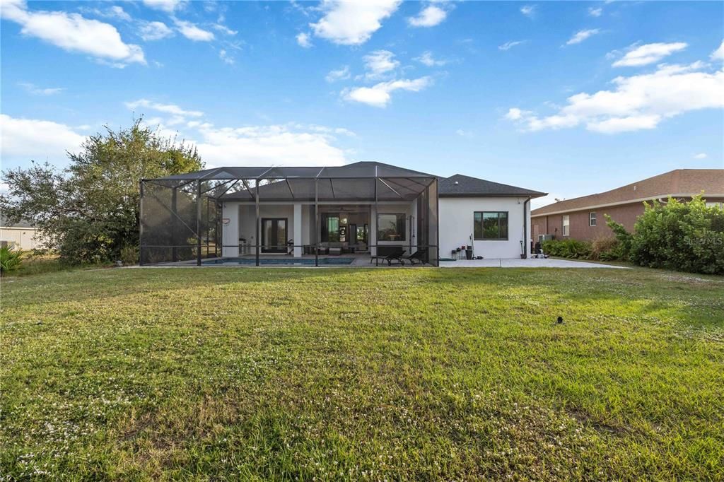 For Sale: $699,900 (3 beds, 3 baths, 2405 Square Feet)