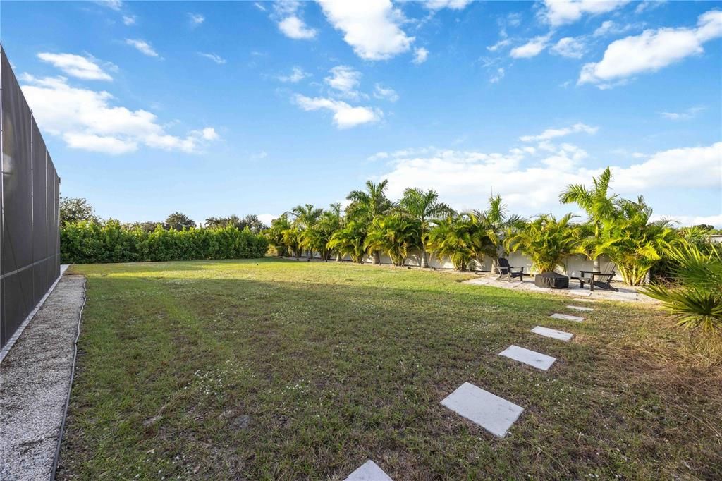 For Sale: $699,900 (3 beds, 3 baths, 2405 Square Feet)