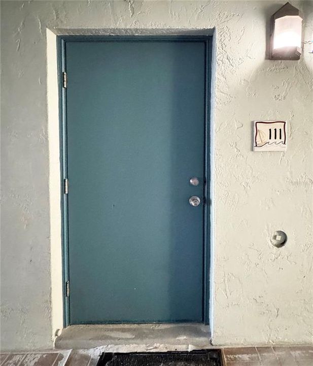 For Sale: $399,950 (1 beds, 1 baths, 860 Square Feet)