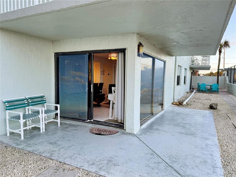 For Sale: $399,950 (1 beds, 1 baths, 860 Square Feet)