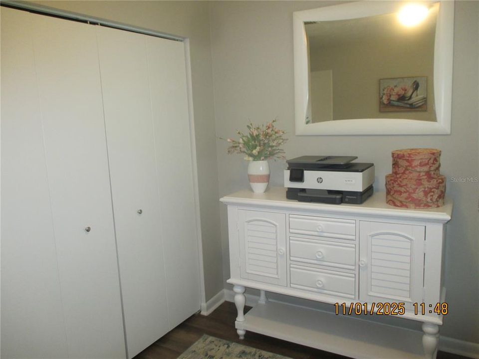 待售: $245,000 (3 贝兹, 2 浴室, 1056 平方英尺)