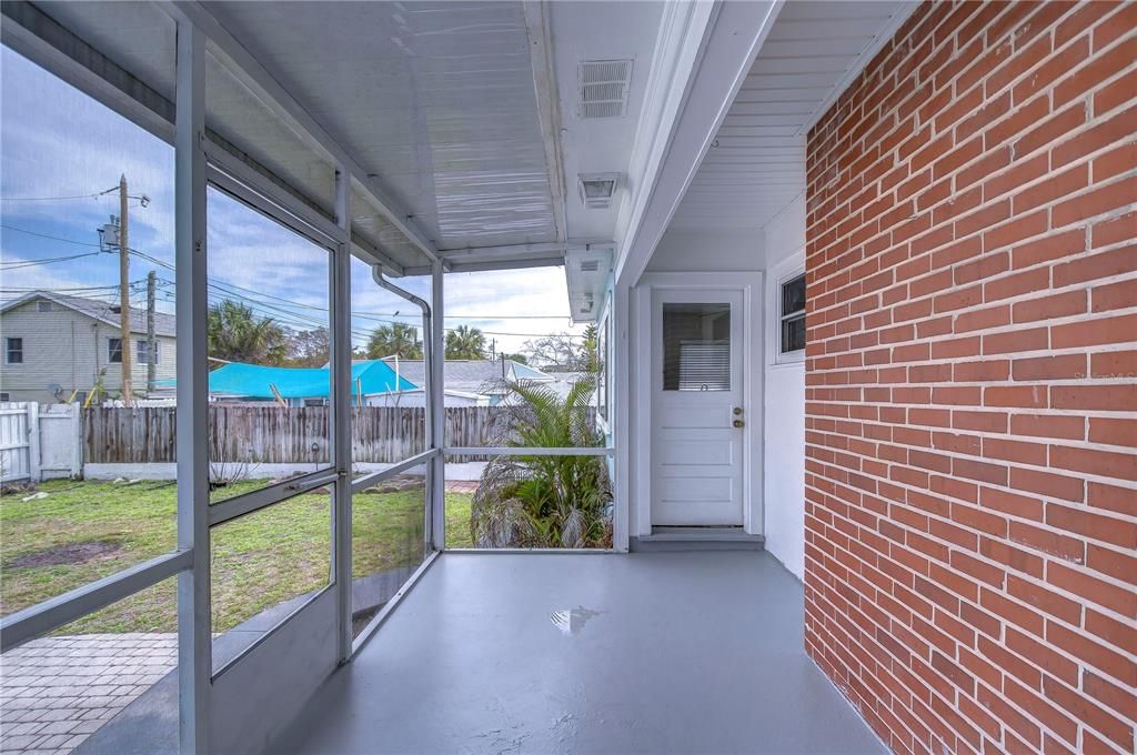 For Rent: $3,000 (2 beds, 2 baths, 1100 Square Feet)