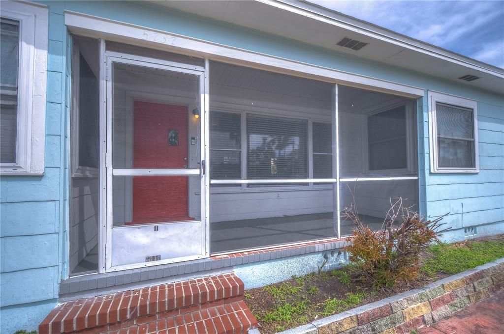 For Rent: $3,000 (2 beds, 2 baths, 1100 Square Feet)