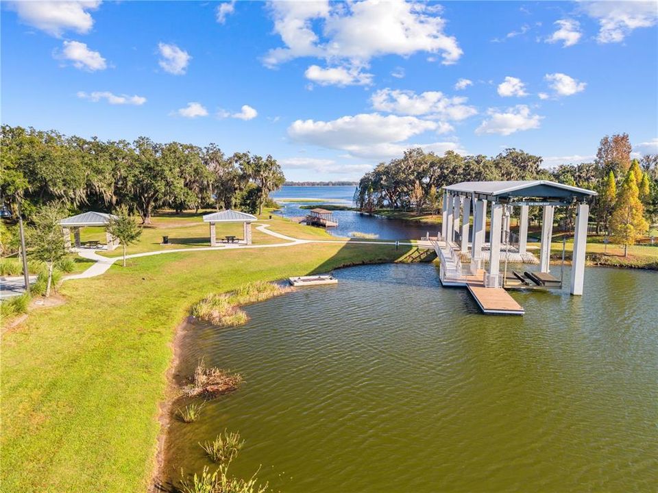 For Sale: $559,000 (5 beds, 3 baths, 3193 Square Feet)