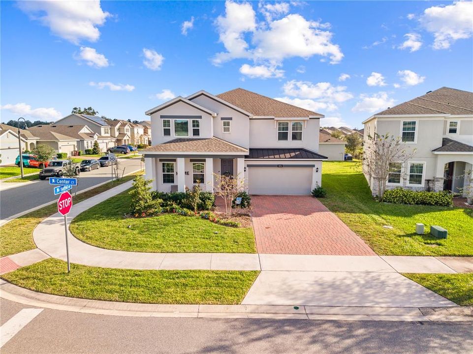 For Sale: $559,000 (5 beds, 3 baths, 3193 Square Feet)