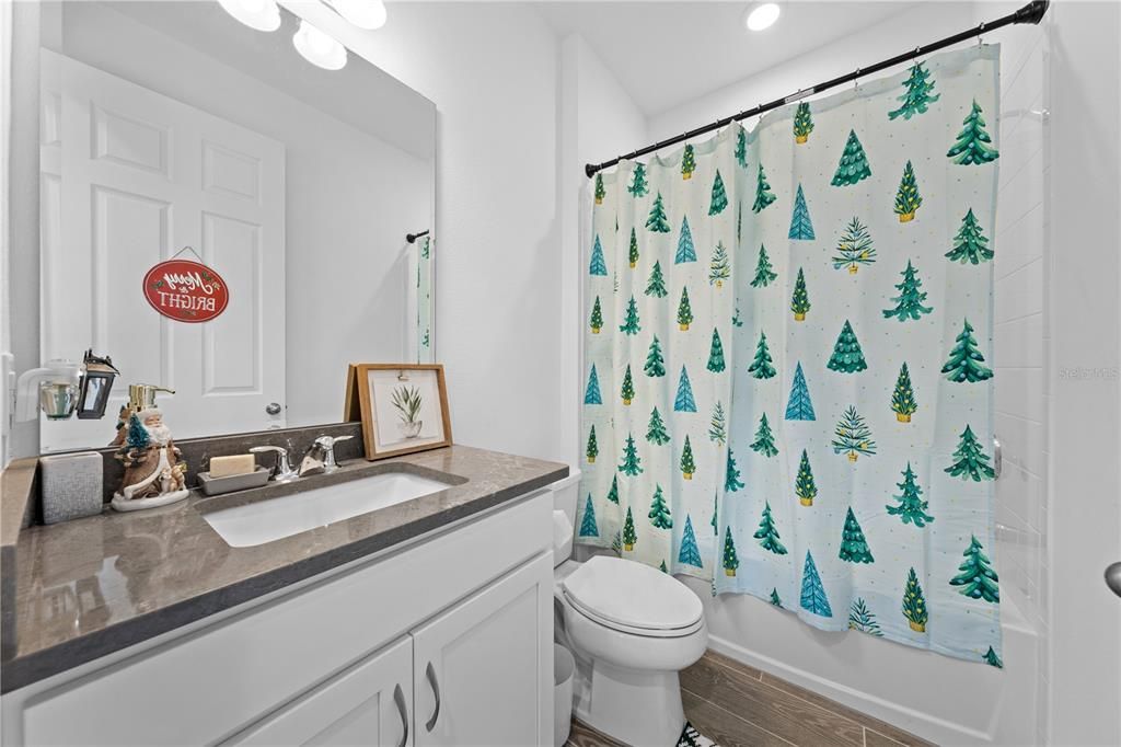 For Sale: $559,000 (5 beds, 3 baths, 3193 Square Feet)