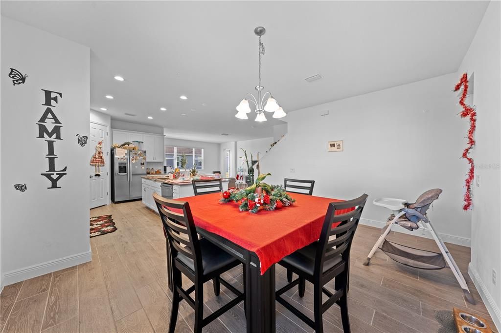 For Sale: $559,000 (5 beds, 3 baths, 3193 Square Feet)