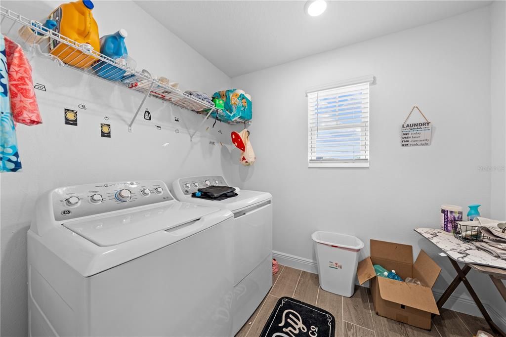 For Sale: $559,000 (5 beds, 3 baths, 3193 Square Feet)