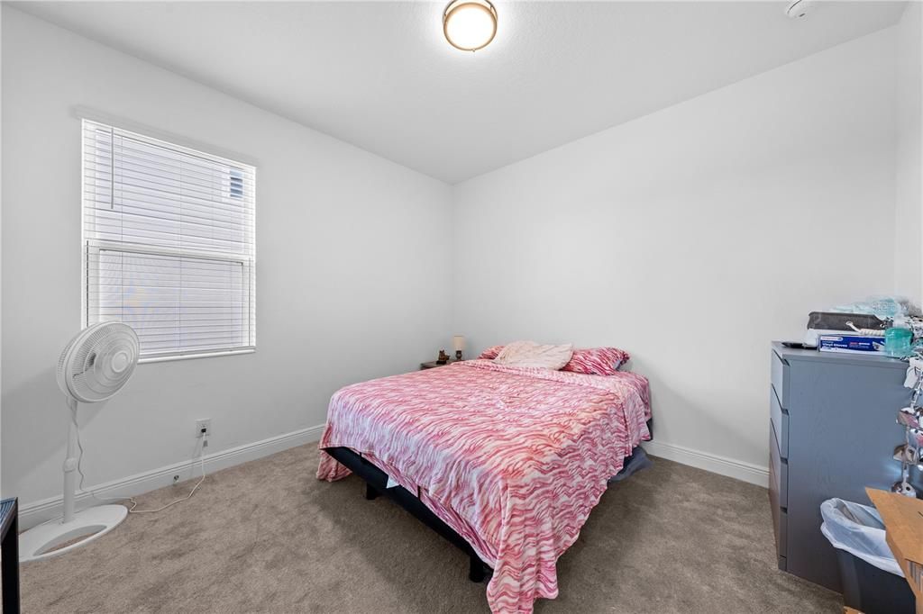 For Sale: $559,000 (5 beds, 3 baths, 3193 Square Feet)