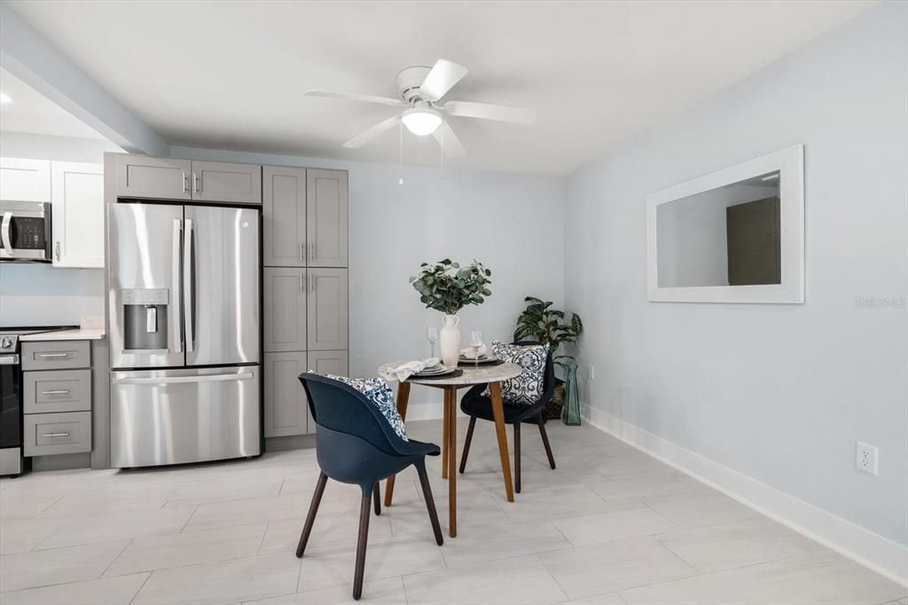 For Sale: $329,000 (1 beds, 1 baths, 770 Square Feet)