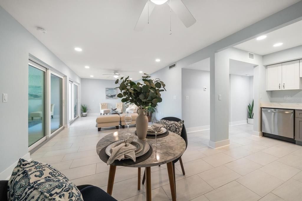 For Sale: $329,000 (1 beds, 1 baths, 770 Square Feet)