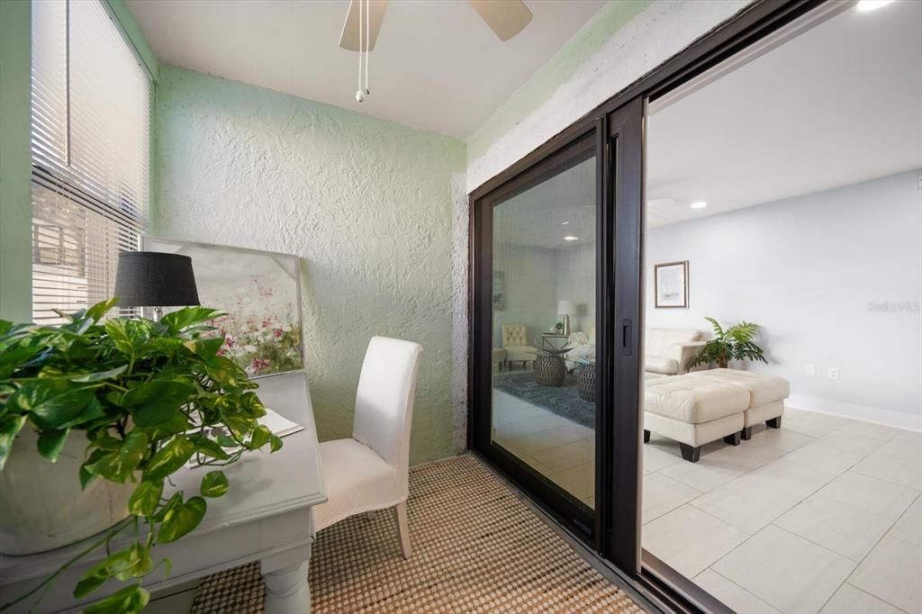 For Sale: $329,000 (1 beds, 1 baths, 770 Square Feet)