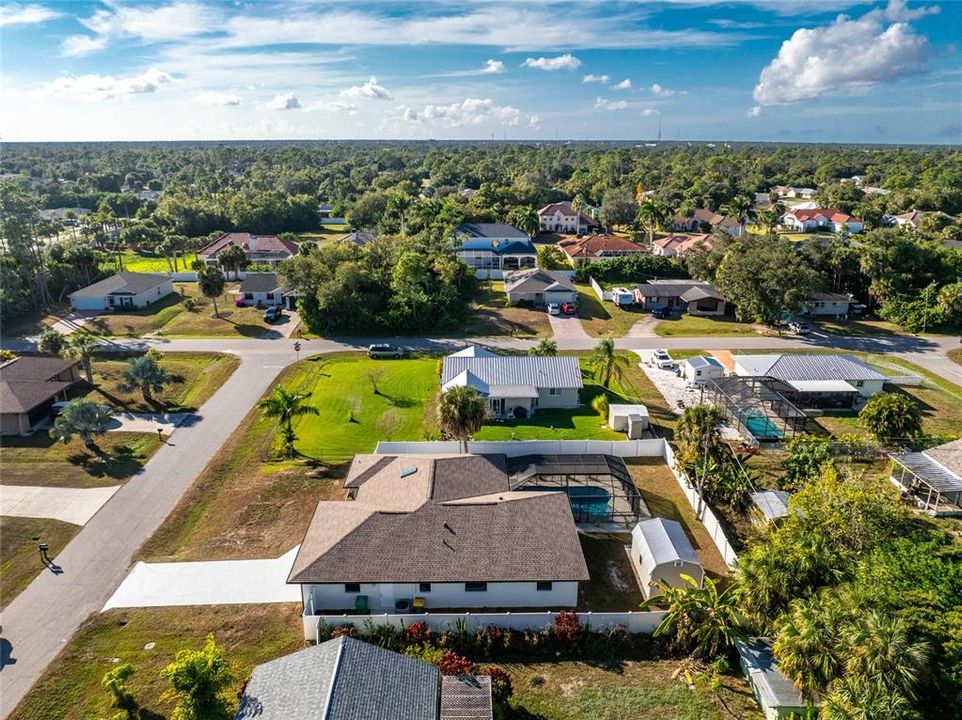 For Sale: $375,000 (3 beds, 2 baths, 1899 Square Feet)