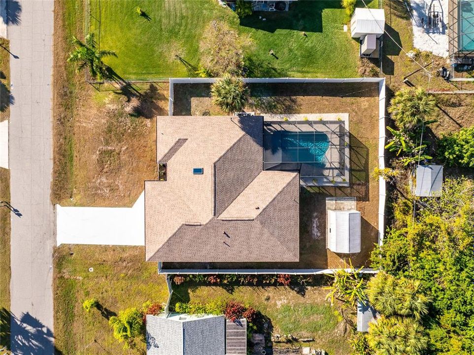 For Sale: $375,000 (3 beds, 2 baths, 1899 Square Feet)