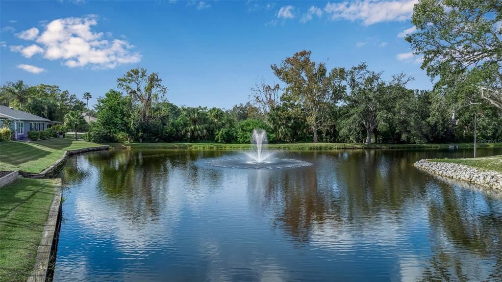 На продажу: $550,000 (3 спален, 2 ванн, 1892 Квадратных фут)