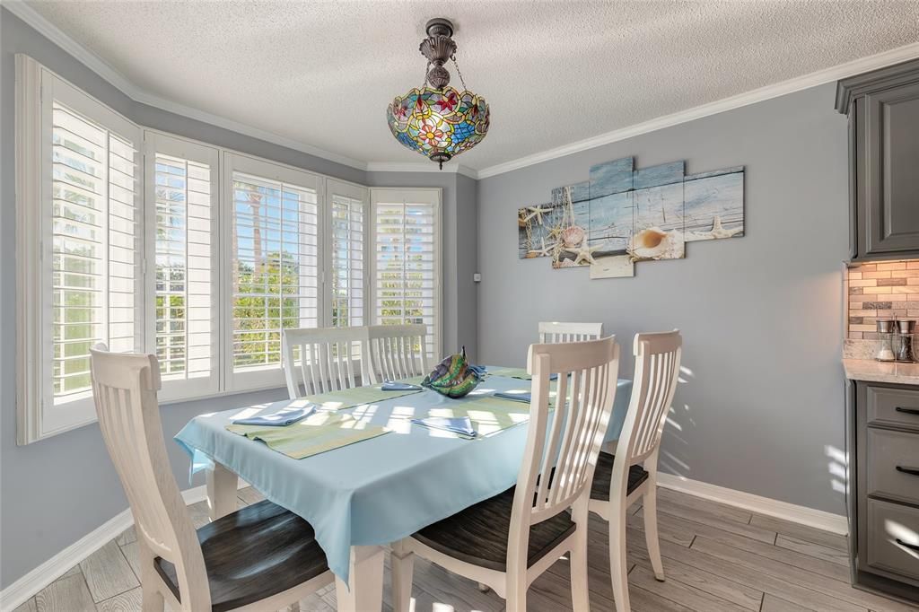 For Sale: $469,900 (3 beds, 2 baths, 716 Square Feet)