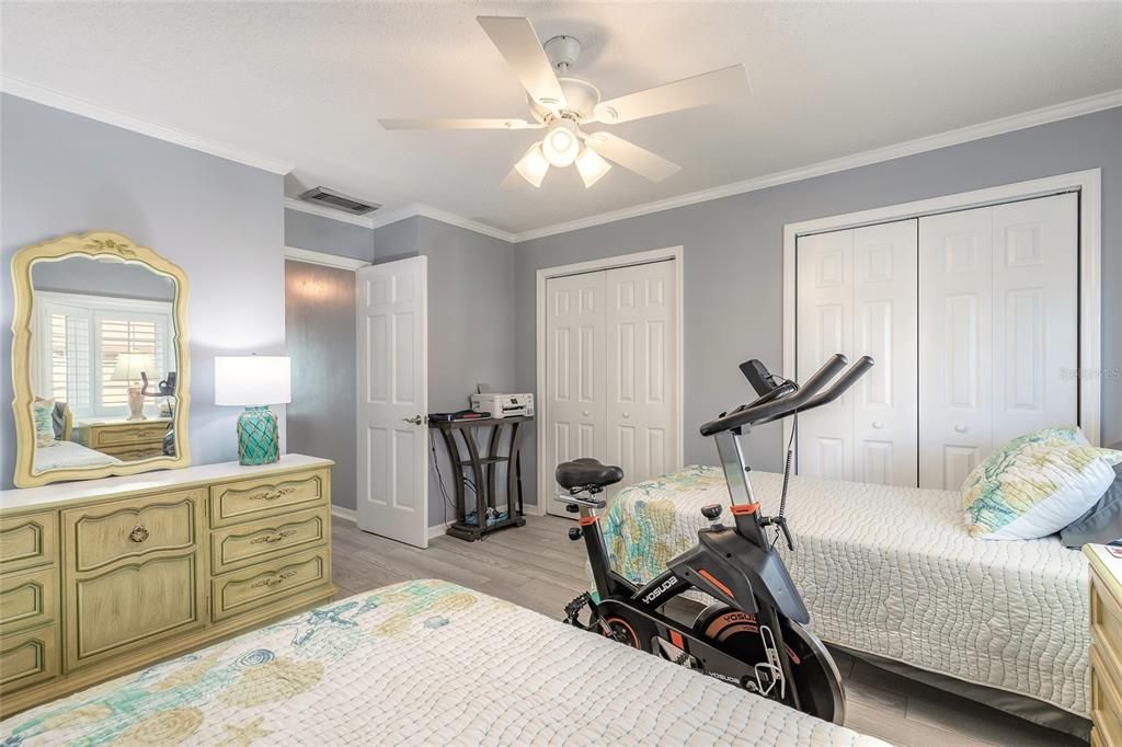 For Sale: $469,900 (3 beds, 2 baths, 716 Square Feet)