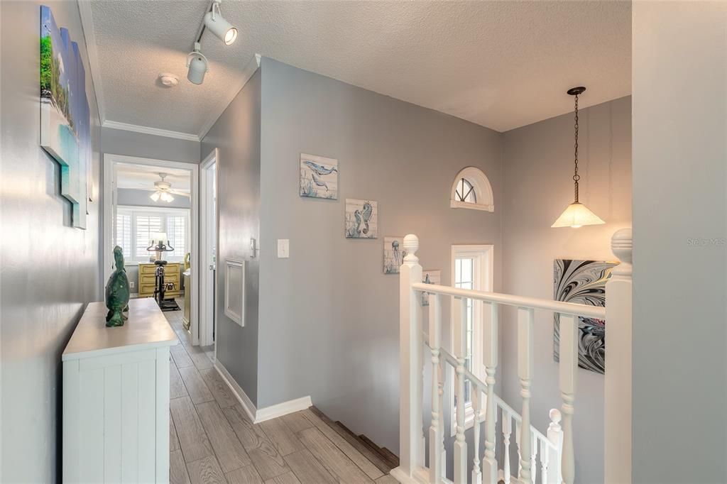 For Sale: $469,900 (3 beds, 2 baths, 716 Square Feet)