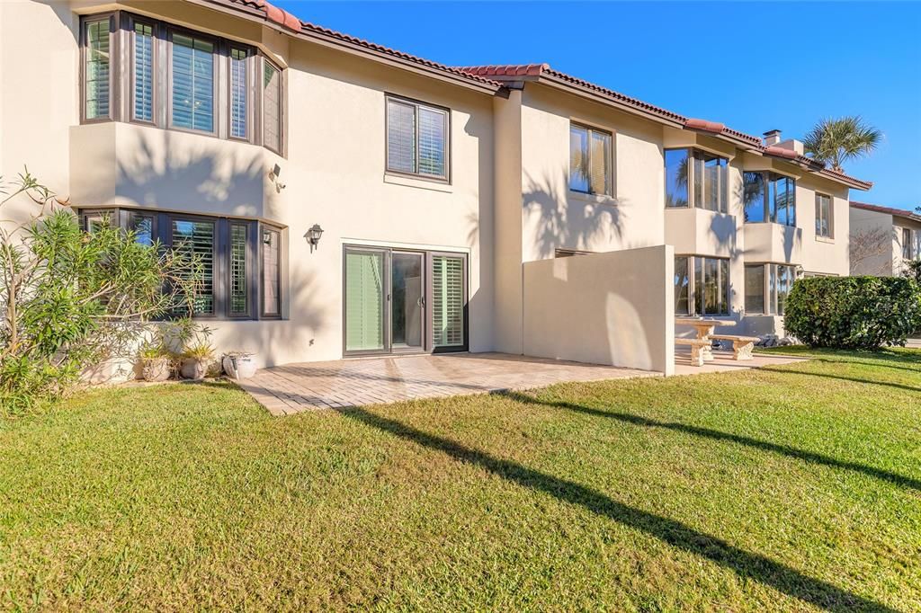 For Sale: $469,900 (3 beds, 2 baths, 716 Square Feet)