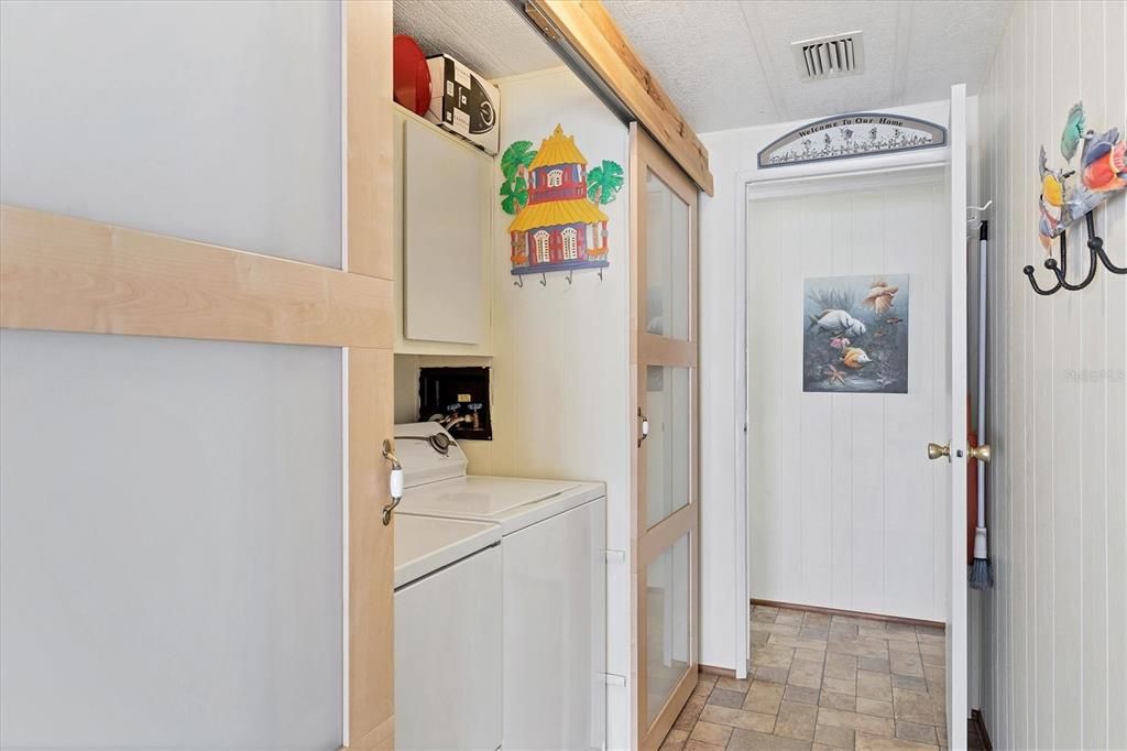 На продажу: $155,000 (2 спален, 2 ванн, 1232 Квадратных фут)