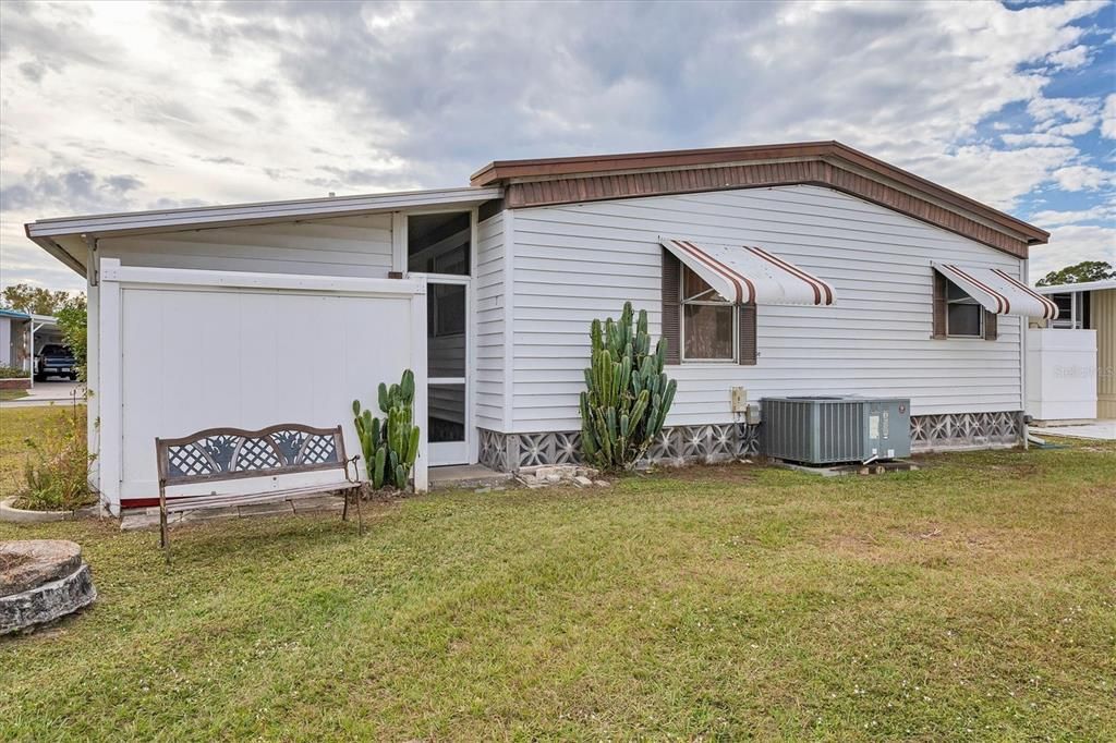 На продажу: $155,000 (2 спален, 2 ванн, 1232 Квадратных фут)