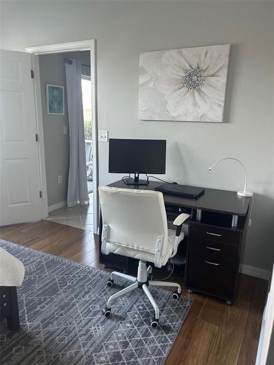 For Sale: $289,900 (3 beds, 2 baths, 1210 Square Feet)