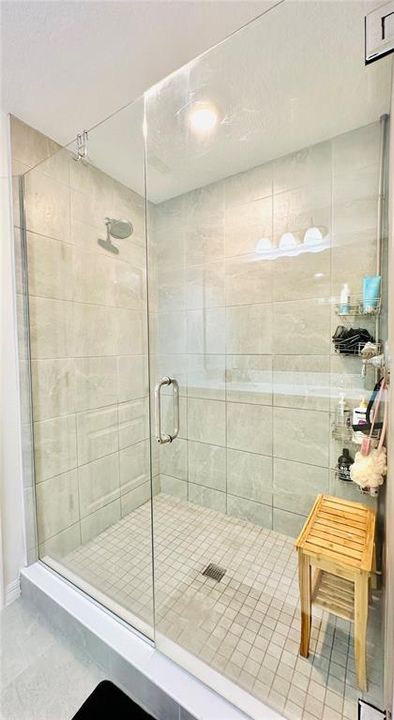 For Rent: $2,050 (3 beds, 2 baths, 1609 Square Feet)