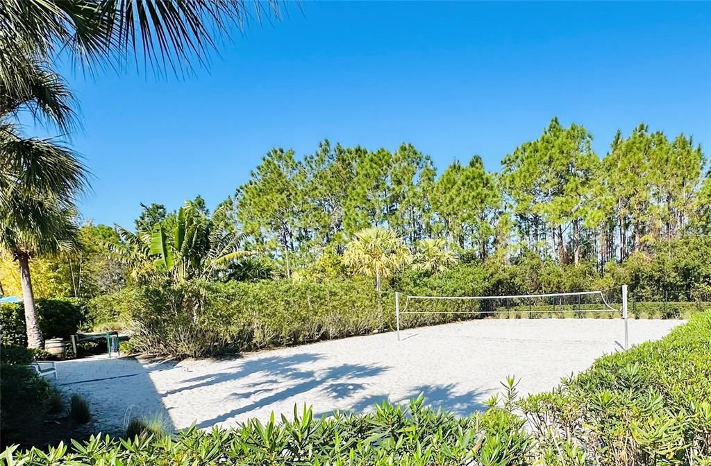 For Rent: $2,050 (3 beds, 2 baths, 1609 Square Feet)