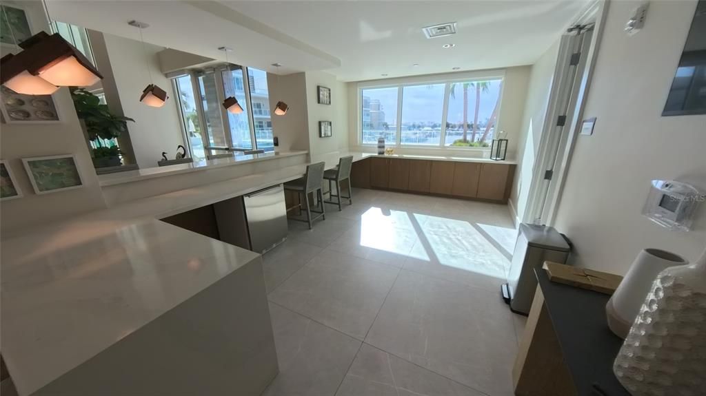 En Renta: $4,999 (2 camas, 2 baños, 1865 Pies cuadrados)