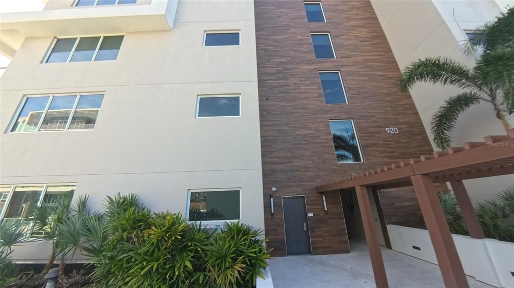 En Renta: $4,999 (2 camas, 2 baños, 1865 Pies cuadrados)