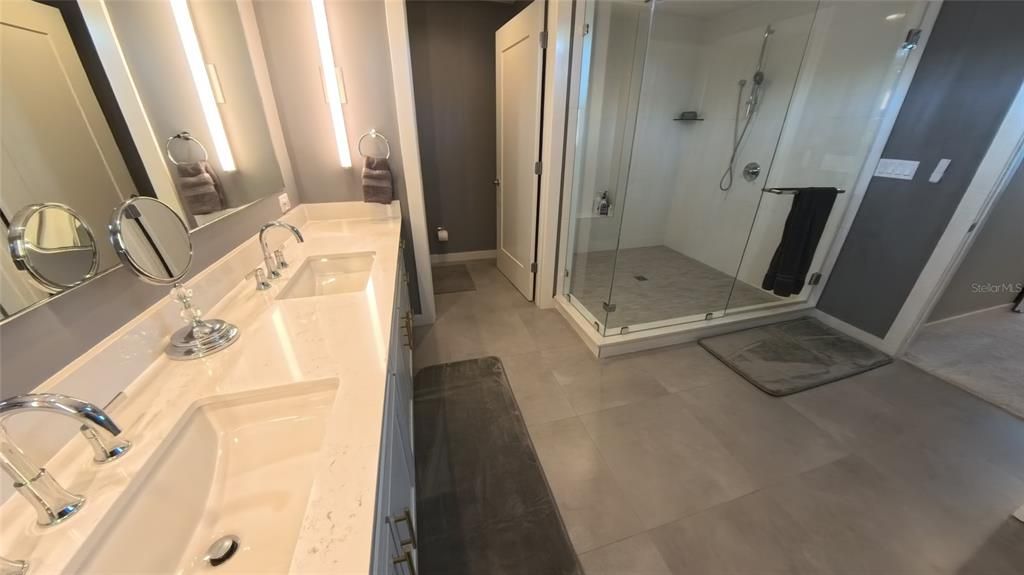 En Renta: $4,999 (2 camas, 2 baños, 1865 Pies cuadrados)