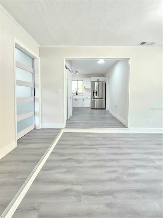 En Venta: $339,000 (4 camas, 2 baños, 1742 Pies cuadrados)