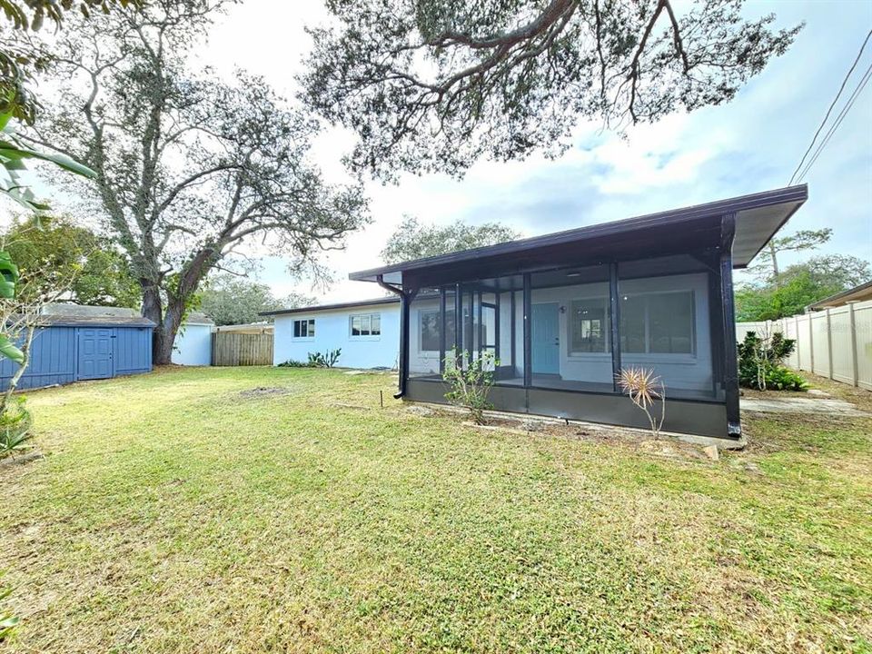 En Venta: $339,000 (4 camas, 2 baños, 1742 Pies cuadrados)