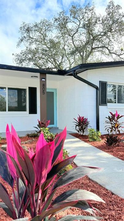 En Venta: $339,000 (4 camas, 2 baños, 1742 Pies cuadrados)