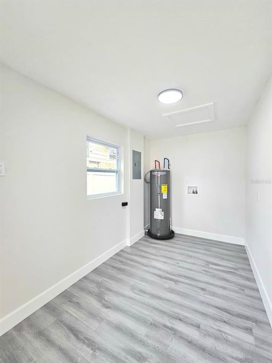 En Venta: $339,000 (4 camas, 2 baños, 1742 Pies cuadrados)