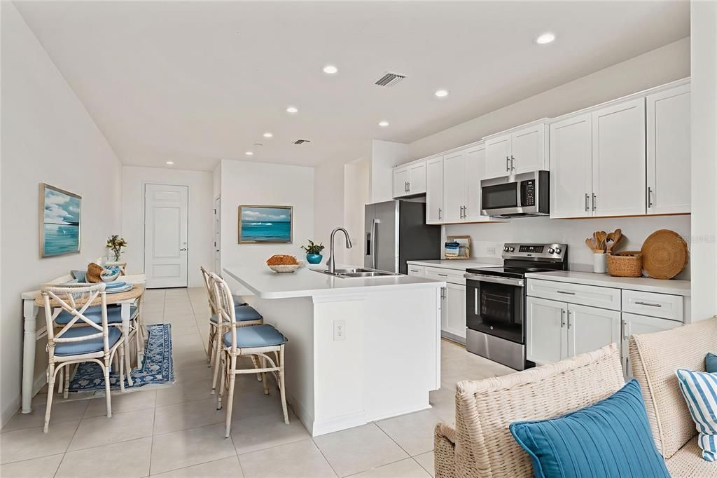 For Sale: $345,000 (3 beds, 2 baths, 1790 Square Feet)