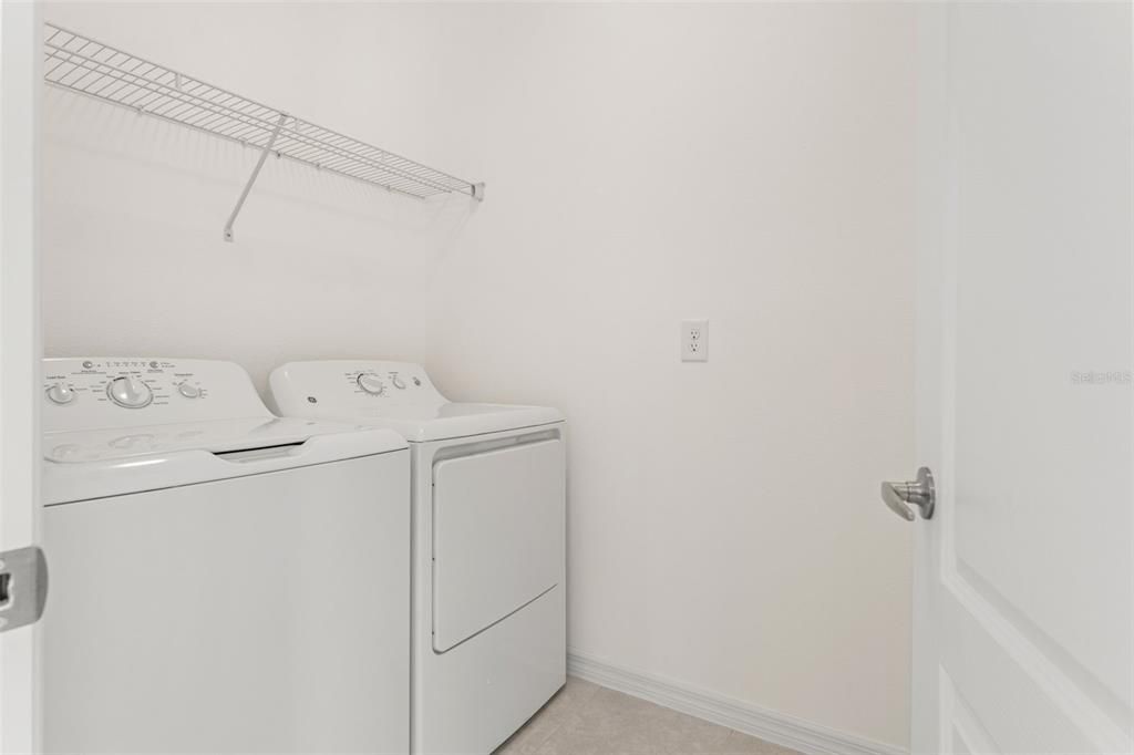 For Sale: $345,000 (3 beds, 2 baths, 1790 Square Feet)