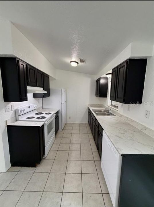 В аренду: $1,550 (3 спален, 2 ванн, 1056 Квадратных фут)