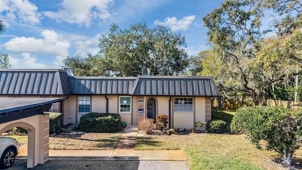 На продажу: $135,000 (2 спален, 2 ванн, 1050 Квадратных фут)