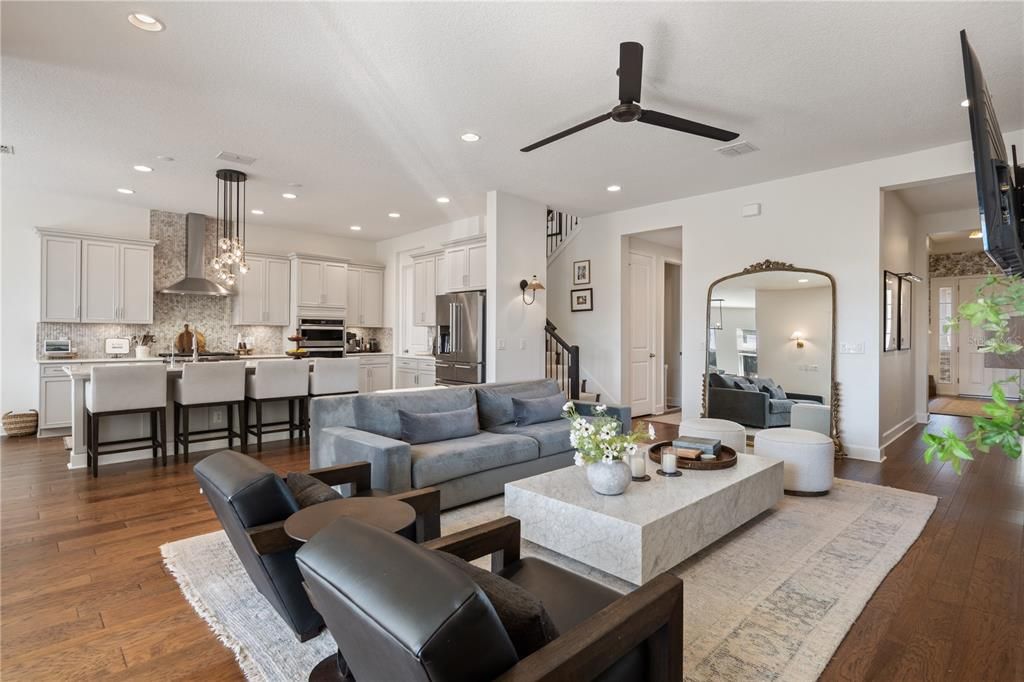 For Sale: $995,000 (5 beds, 4 baths, 3578 Square Feet)