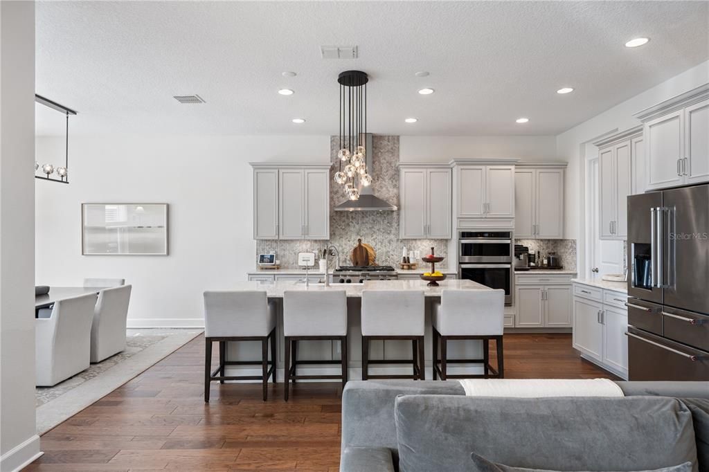 For Sale: $995,000 (5 beds, 4 baths, 3578 Square Feet)