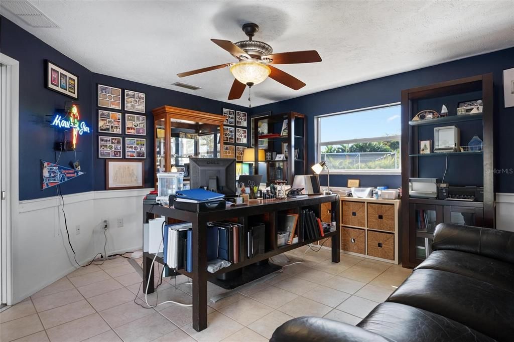 En Venta: $550,000 (3 camas, 3 baños, 2086 Pies cuadrados)