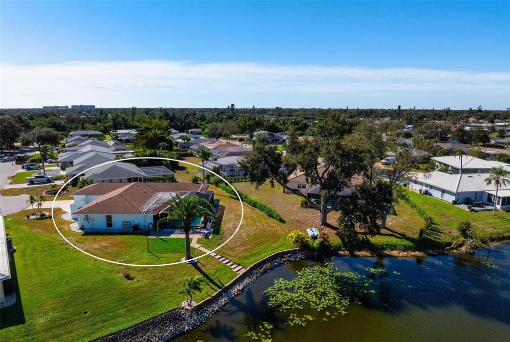 En Venta: $550,000 (3 camas, 3 baños, 2086 Pies cuadrados)