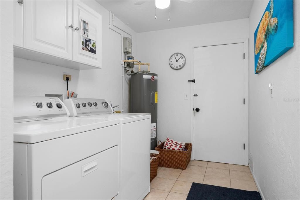 En Venta: $550,000 (3 camas, 3 baños, 2086 Pies cuadrados)