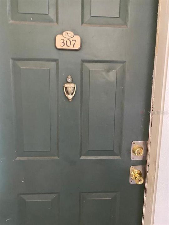 В аренду: $1,395 (2 спален, 1 ванн, 810 Квадратных фут)