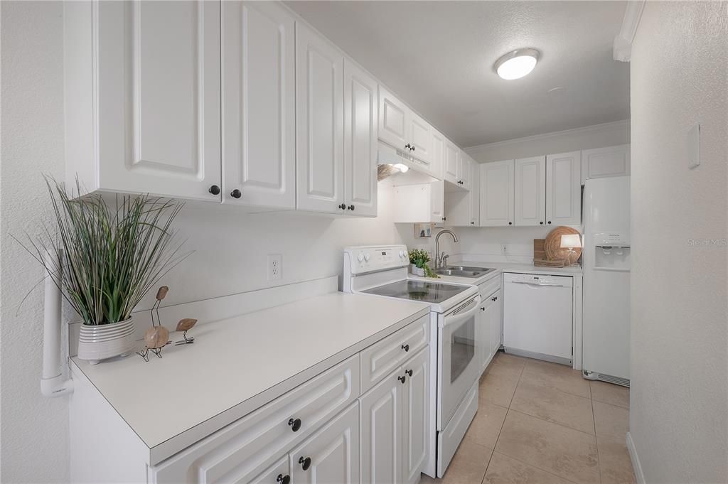 En Venta: $148,400 (1 camas, 1 baños, 795 Pies cuadrados)