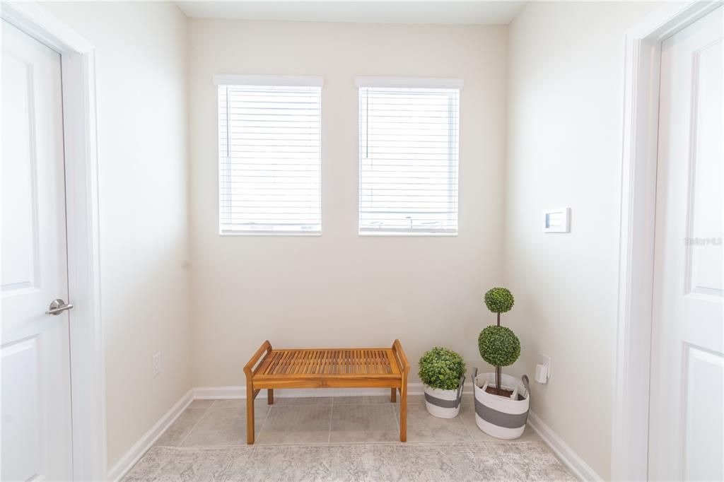 На продажу: $319,000 (3 спален, 2 ванн, 1787 Квадратных фут)