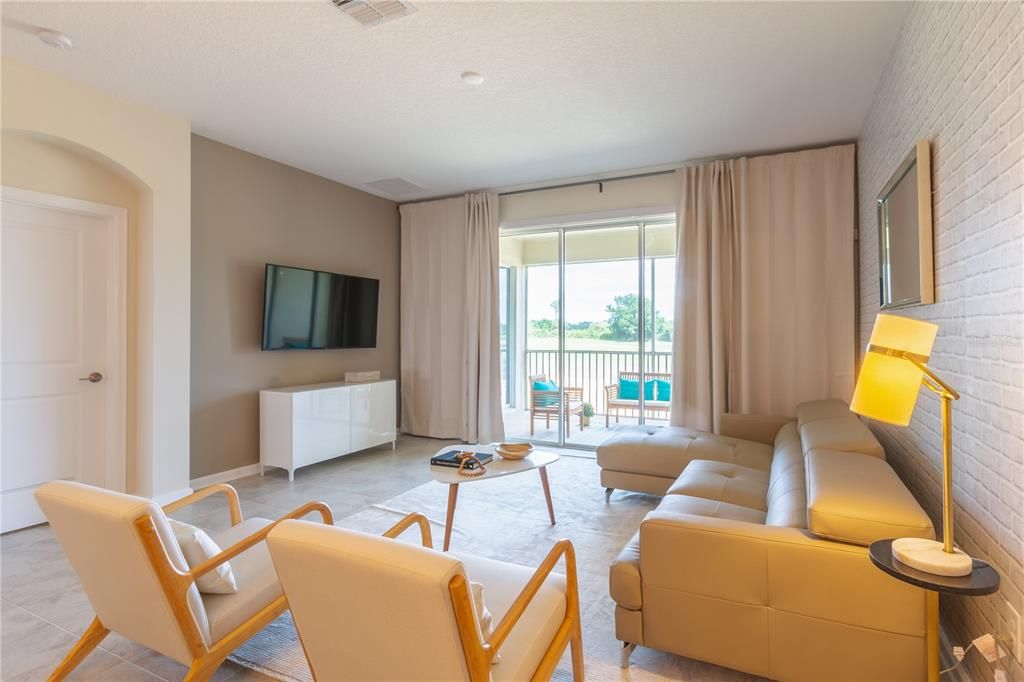 На продажу: $319,000 (3 спален, 2 ванн, 1787 Квадратных фут)