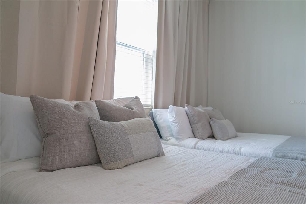 На продажу: $319,000 (3 спален, 2 ванн, 1787 Квадратных фут)